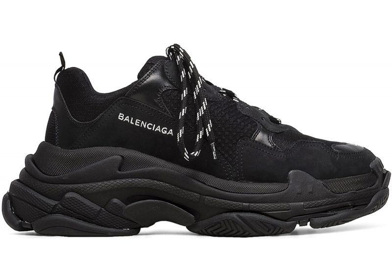 xoa-bo-quy-tac-co-dien-voi-doi-giay-balenciaga-track-3-0