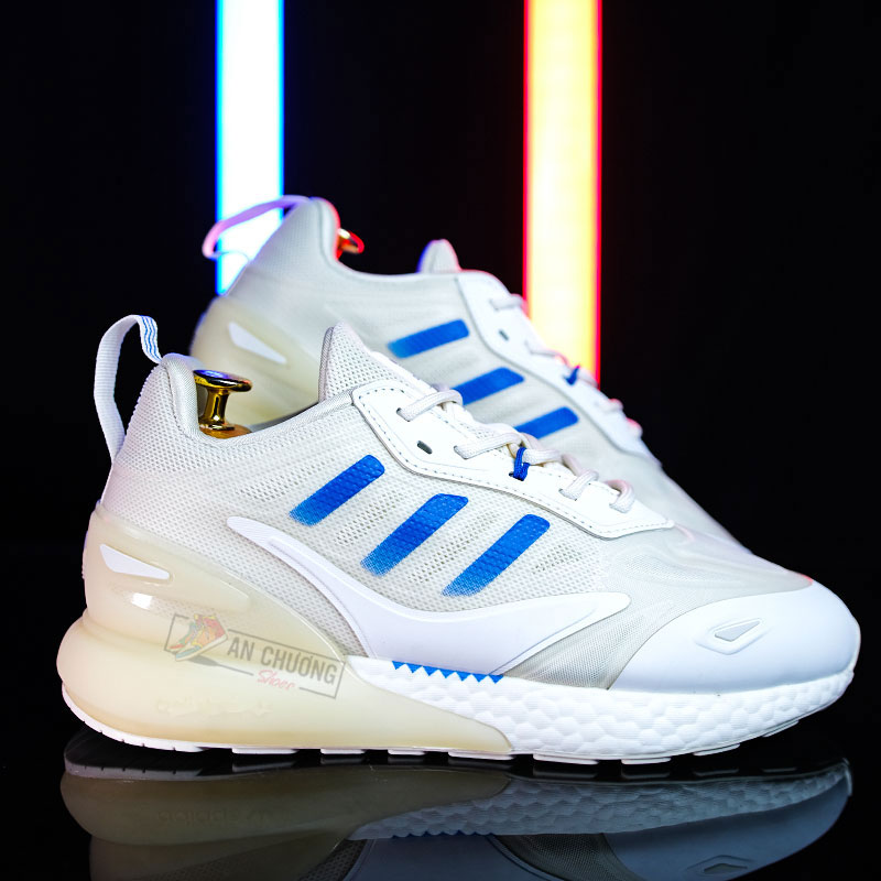 Chi tiết giày sneaker adidas zx 2k boost trắng